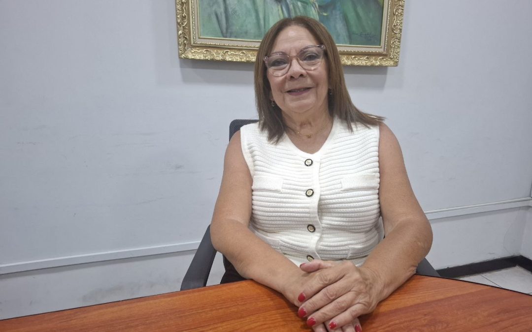 Más de tres décadas de pasión por la contaduría: la gran trayectoria de Magda Briceño